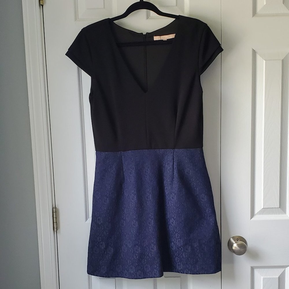 Hutch Twofer Dress VNeck Black and Blue Lace